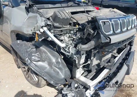 2022 Jeep Compass Limited 4X4 z USA, uszkodzony, nr VIN 3C4NJDCB7NT121982